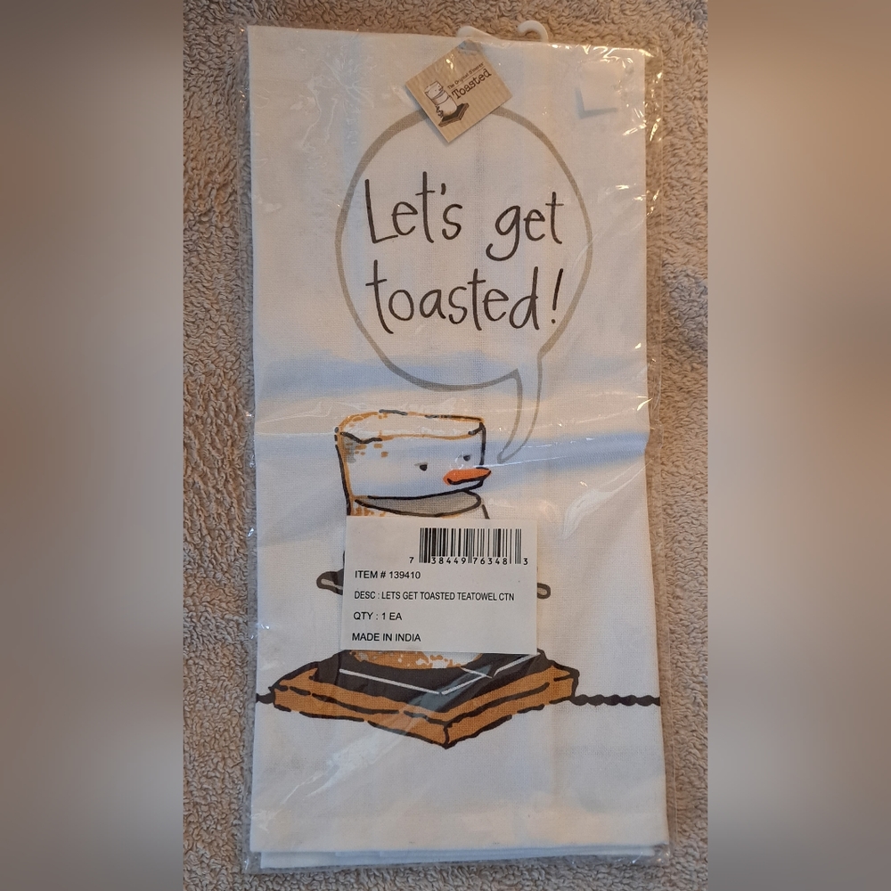 Kitchen towel NWT 'Let's get toasted' S'more
